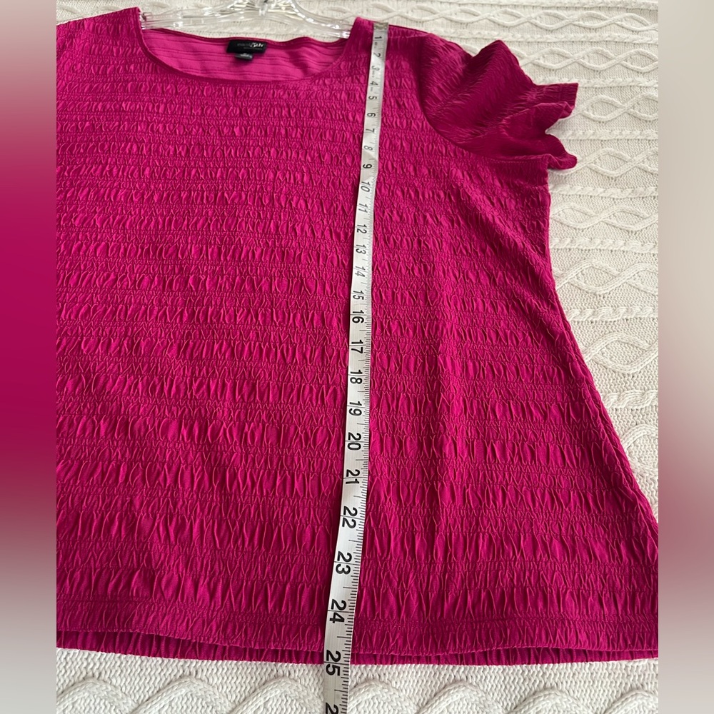 East 5th Fuchsia Textured Short Sleeve Blouse Women’s Size XLarge - Picture 10 of 13